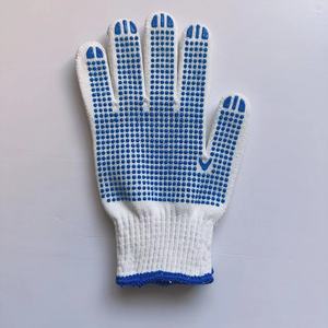 آلة تطعيم قفازات البي في سي، قفازات عمل قطنية بيضاء محبوكة، قفازات عمل قطنية مطلية بالبي في سي وفقًا لمعيار EN388 للاستخدام في البناء من الصين - Product Image 1