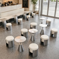 Ensemble de table et de tabourets ronds en acier inoxydable minimalistes Yeehon pour café commercial, salon de thé et pâtisserie