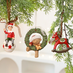 LINGKAI Lot d'ornements de Noël vintage en résine 3D (sapin, chaussette, cloche) pour décoration festive à suspendre à la maison - Product Image 4