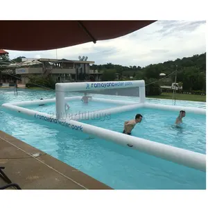 วอลเลย์บอลน้ำทำให้พองศาลสวนน้ำลอยทีวีเกมกีฬา