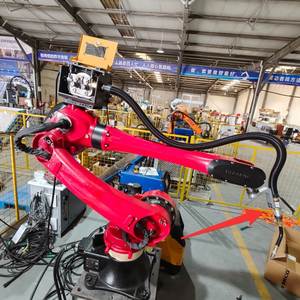 Robot de soudage industriel MIG500 à 6 axes - Product Image 1