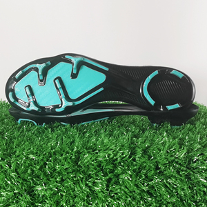 Nuevo Tipo de suelas de zapatos de fútbol antideslizantes de TPU Material de PC duradero y ligero para un rendimiento óptimo del calzado deportivo - Product Image 1