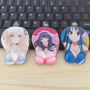 2025 Hàng Mới Mùa Hè Mát Cá Nhân Thiết Kế Logo 3D Anime Mini Gel Hoạt Hình Quyến Rũ Mousepad Keychain - Product Image 1