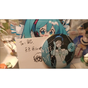 4 Pcs/Lot Korean <span class=keywords><strong>Manga</strong></span> Music Party Alien Stage Mizi Sua Ivan Till Pins 58mm Breastpin Laser Badge Jewelry Handbag Schoolbag Hat - Product Image 6