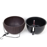 Nouvelles ventes de pots de fleurs ronds en rotin pour l'extérieur et l'intérieur suspendus, pots de fleurs en plastique à arrosage automatique pour plantation
