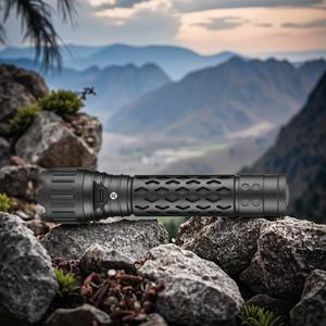 Xách tay hợp kim nhôm IP65 không thấm nước có thể sạc lại USB LED cắm trại đèn pin chiến thuật 1500 + lumens đẩy nút chuyển đổi - Product Image 1