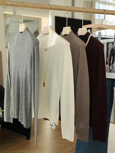 Suéter de Mujer de Manga Larga, Cuello con Botones Vintage, Sin Costuras, Adelgazante, Tejido a Mano con Viscosa/Poliéster Ultrafino, con Cierre - Product Image 3