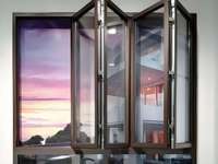 Ventana Plegable Motorizada de Aluminio para Exterior, Resistente a Huracanes, Ventana de Cocina, Venta al Por Mayor de Fábrica