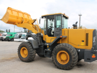 Chargeuse compacte multifonctionnelle LG946L, mini-chargeuse sur pneus 4 tonnes, fourche à grappin 1,8 m³, lame de bulldozer, lance à balles