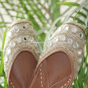 Sandalias planas Jutti de cuero hechas a mano para mujer, ropa de fiesta de diseñador - Product Image 1