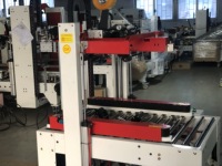 Machine de scellage automatique de boîtes en carton pour l'alimentation, les boissons, les produits industriels, les produits commerciaux, machine de scellage de boîtes en carton robuste