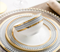 Créez votre propre service d'assiettes de luxe en porcelaine fine avec bordure dorée, écologique et compatible micro-ondes – Style moderne, idéal pour les cadeaux