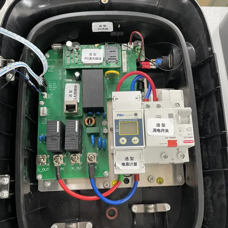 Menyesuaikan logo nyaman 7KW ev charger 22kw 40A Ev Charger Tipe 2 rumah tangga tumpukan listrik mobil Dinding pengisian pistol