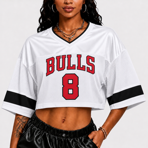 T-shirt Wilson <span class=keywords><strong>Chicago</strong></span> <span class=keywords><strong>Bulls</strong></span> pour femme, personnalisable avec nom et numéro, tenue de sport décontractée Y2K, coupe ample et épaules tombantes - Product Image 4