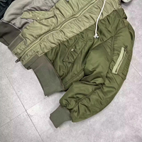 Veste matelassée pour homme de haute qualité, style streetwear, design à empiècements, poids lourd, col à capuche, fermeture éclair sur le devant, logo pour l'hiver