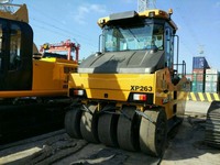 Compacteur d'asphalte XP263 avec cabine fermée et système de pulvérisation d'eau centralisé pour la location d'équipements à fonctionnement cyclique