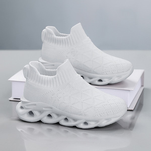 Zapatillas de running de malla transpirables para niños, estilo calcetín de una pieza, para primavera - Product Image 1