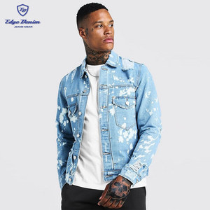 China jean fabricante al por mayor para hombre al por mayor azul apenado luz lavado denim chaqueta con efecto descolorido - Product Image 1
