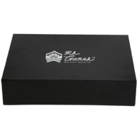 Boîte cadeau en carton noir personnalisée en gros, surface mate, emballage rigide élégant, adapté à l'emballage de cadeaux d'affaires