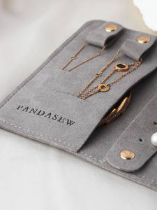 Alta calidad logotipo personalizado collar almacenamiento joyería volumen microfibra viaje organizador exhibición joyería bolsa - Product Image 6