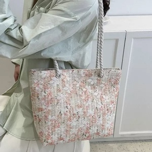 กระเป๋าถือสานลายลูกไม้แบบใหม่ปี 2026 สำหรับผู้หญิง กระเป๋าสะพายไหล่สไตล์ลำลองน่ารัก กระเป๋าโท้ทมินิโบโฮสุดเก๋ กระเป๋าถือฤดูร้อนสุดหรู - Product Image 4