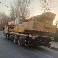 Grue de camion d'occasion 55 tonnes à moteur, pompe et commande par joystick, à économie de carburant, avec télécommande, pour travaux agricoles et d'infrastructure