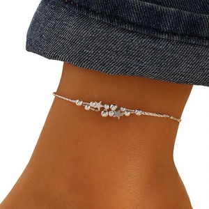 Tobillera de Aleación Minimalista Estilo Europeo-Americano con Piedra Natural, Diseño Geométrico de Estrella Inspirado en Corea, a la Moda para Mujer - Product Image 1