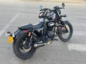 Motor Bekas Laris SR250-RA2 Sepeda Motor Bertenaga Bensin Motor Jalanan Sportbike Sepeda Motor Trail Bekas - Product Image 1