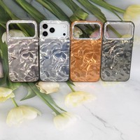 Coque de téléphone brillante ondulée pour iPhone 7 X 11 12 13 14 15 16 17 Pro, design de luxe à effet d'eau avec protection d'objectif en strass étincelant