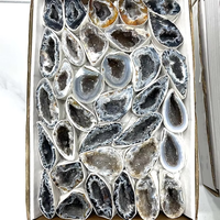 Vente en gros de cristal naturel Druzy Agate Geode Cluster Trou Reiki Guérison Cristaux Cluster Geode Box