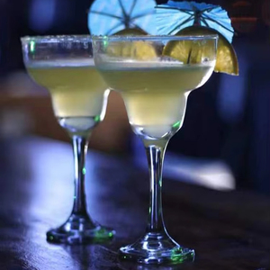 Vaso Clásico de <span class=keywords><strong>Margarita</strong></span> de Cristal con Borde Ancho en Forma de Sombrero para Restaurante Mexicano o Bar - Product Image 3