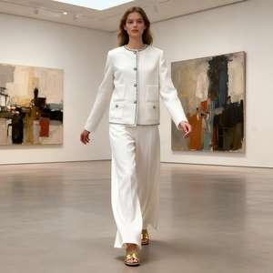 Giacca in Vera Pelle Bianca da Donna con Dettagli in Stile Tweed e Bordature - Elegante <span class=keywords><strong>Cappotto</strong></span> in Pelle con Bottoni Decorativi per il Pendolarismo - Product Image 3