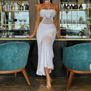 เดรสคลุมชายหาดสไตล์โบฮีเมียนสำหรับฤดูร้อน ผ้าฝ้าย 100% สำหรับผู้หญิง ทรงยาว คอ halter ลายดอกไม้ เปิดหลัง ถักนิตติ้ง ไซส์ 5XL ลายเรียบ - Product Image 4