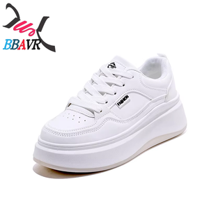 Nouvelles Chaussures Blanches Femme Printemps 2025 – Baskets Populaires à Semelle Épaisse, Haut de Gamme, Tendance Décontractée, Tige en PU Artificiel, Lacets Avant, Plastique - Product Image 5