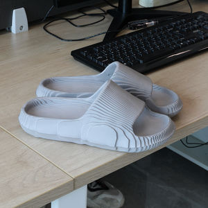 Slides nuage originales unisexes avec bout ouvert pantoufles épaisses et souples en mousse EVA chaussures colorées à la mode Slide Zapatilla - Product Image 3