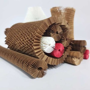 Nhà Máy Bán buôn gói có thể tái chế tổ ong giấy tay áo bảo vệ cho dễ vỡ chai rượu vang bảo vệ đệm vật liệu - Product Image 1