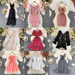 Gaun Malam Klub Malam Model Ketat Berbahan Chiffon Anti Kusut dengan Kerah Halter untuk Musim Semi, Seksi dan Cocok untuk Klub - Product Image 2