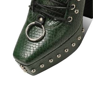 Bottines à plateforme cloutées pour femme Moncheer, à lacets, talon épais, fourrure légère, style gothique <span class=keywords><strong>punk</strong></span>, talon haut et large, tendance - Product Image 5