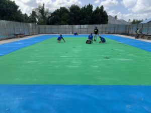 Superficie de Piso Deportivo de Acrílico Puro con Logotipo Personalizado, Superficie Acolchada de Grado Profesional, Pintura de Superficie, Fabricante Confiable - Product Image 6