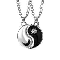 Collier Tai Chi Huit Trigrammes Soleil Lune 2024 Nouveau Bijou de Mode Collier Meilleurs Amis Collier Pendentif Couple Ensemble Vente en Gros