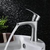 Robinet de lavabo personnalisé OEM en acier plastique brossé à cartouche en cuivre froid simple levier de levage hôtel appartement