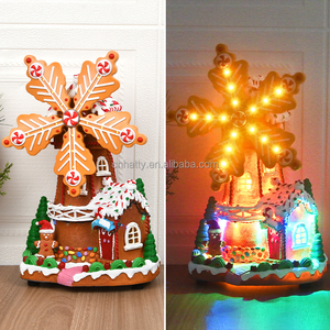 Adorno Navideño de Resina LED con Molino de Viento, Función Giratoria, Música, Casa de Jengibre, Ecológico, Duradero, Decoración al por Mayor de Fábrica - Product Image 3