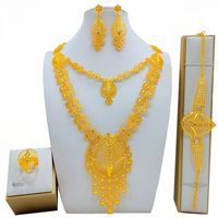 Parures de bijoux permanents tendance en or plaqué pour l'Arabie Saoudite, 4 pièces : bague de mariage, bracelet, collier et boucles d'oreilles de style Dubaï