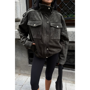 เสื้อแจ็คเก็ตหนังกลับรุ่นไพล็อตสีกากีสำหรับผู้หญิง - Product Image 2