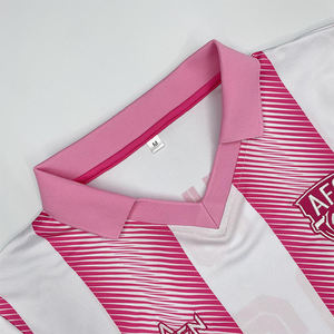 Conjunto de Camiseta de Fútbol Personalizada con Diseño Sublimado a Rayas, Transpirable, de Secado Rápido, Antibacteriana, 100% Poliéster - Product Image 4