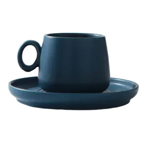 Однотонная белая черная зеленая кофе капучино 270 мл керамическая чайная чашка и блюдце с логотипом на заказ