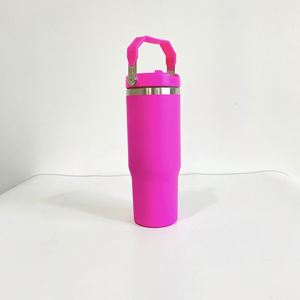 Bouteille d'eau isotherme mate de 30 oz avec logo personnalisé, en acier inoxydable à double paroi, avec poignée, couvercle et paille rabattable - Product Image 3