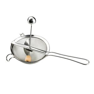 Écrase-légumes manuel en acier inoxydable 20 cm avec pilon en bois pour écraser les pommes de terre et les légumes - Product Image 1