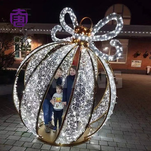 Bande LED étanche IP65 personnalisable arc de boule lumière intérieure et extérieure décor de Noël pour les vacances et les fêtes lumineuses - Product Image 2
