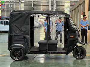 Triciclo Eléctrico Cerrado Personalizable de 3 Ruedas Tipo Tuk Tuk con Toldo para Lluvia, Ideal para Taxi Urbano y Turismo en Resorts - Product Image 6